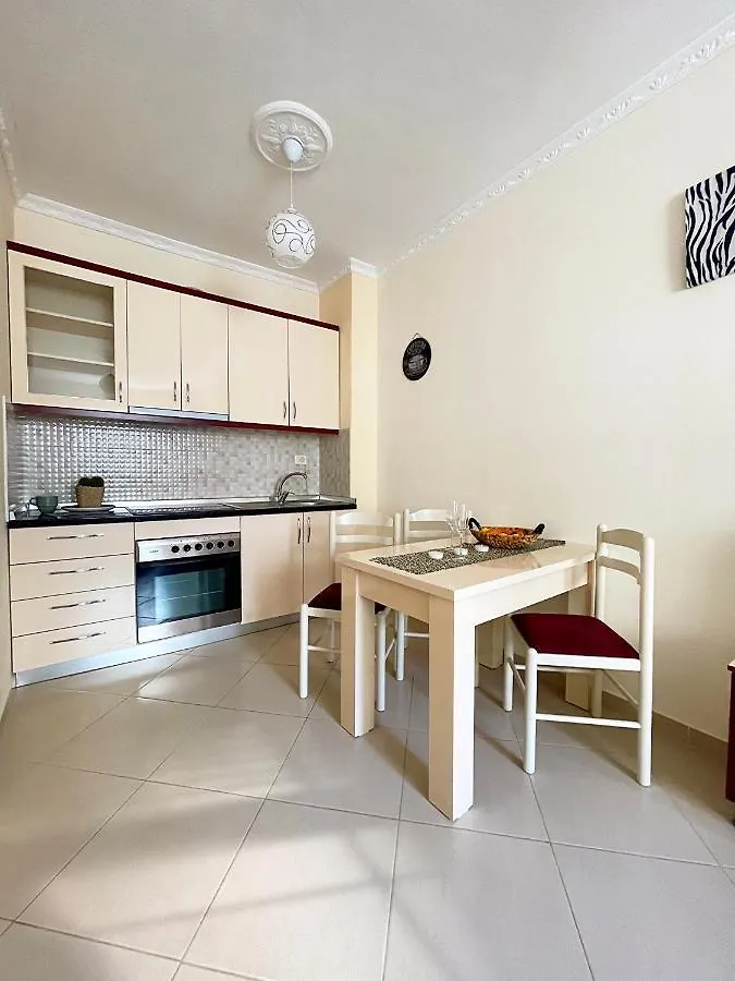 Apartment Apartaments Safari Durres